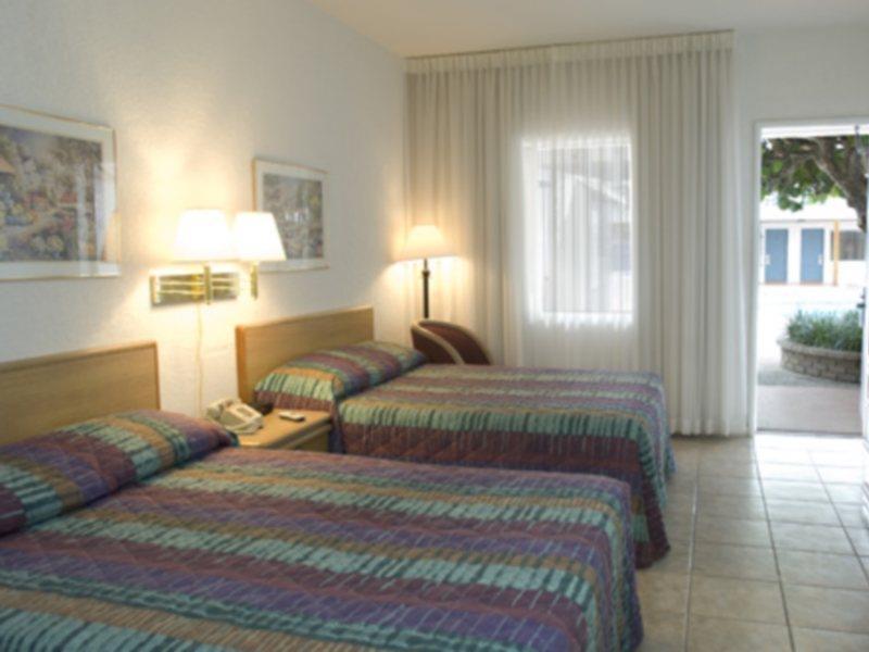 Travelodge Monaco Beach Resort Sunny Isles Beach Exterior foto